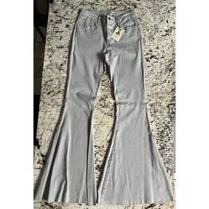 Easel Women's Jeans -- Medium -- New With Tags